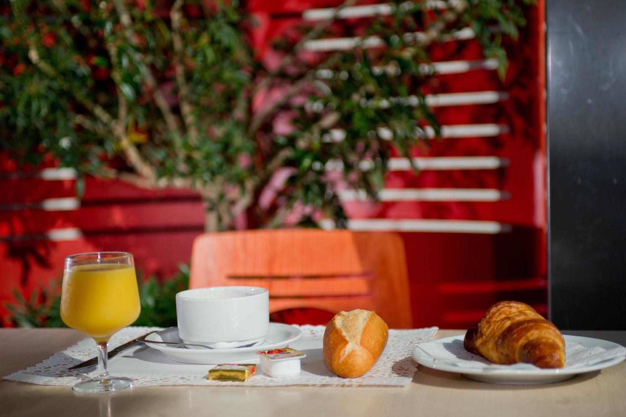 Ace Hotel Travel Athee Sur Cher Luaran gambar